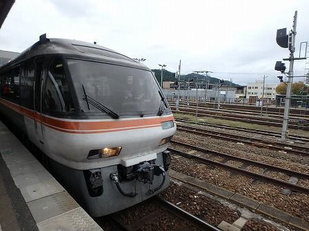 奥飛騨温泉郷の新穂高温泉から高山駅を経由して富山駅への行き方