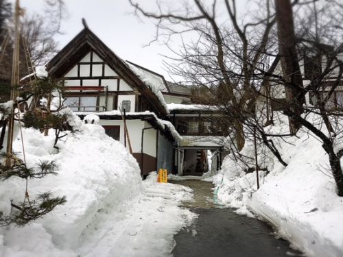 雪遊び月間　湯舟沢温泉 ～ 肘折温泉　西本屋旅館