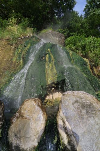 長野県某所　温泉の滝＆足湯