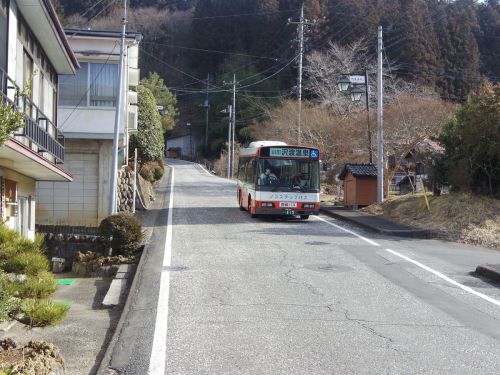 関越交通バス「沢渡線」に乗って、沢渡温泉(群馬県)へ。