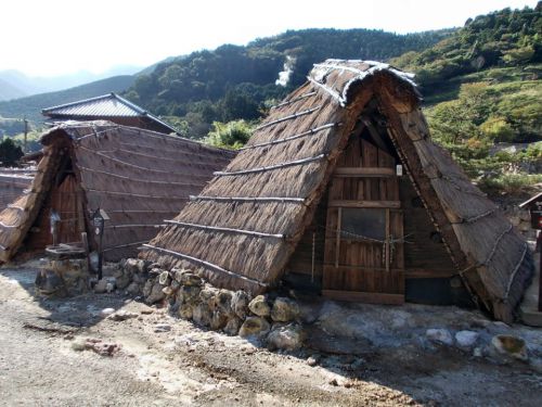 温泉の湯花って汚らしいけど、実は素晴らしい温泉の代名詞だった。