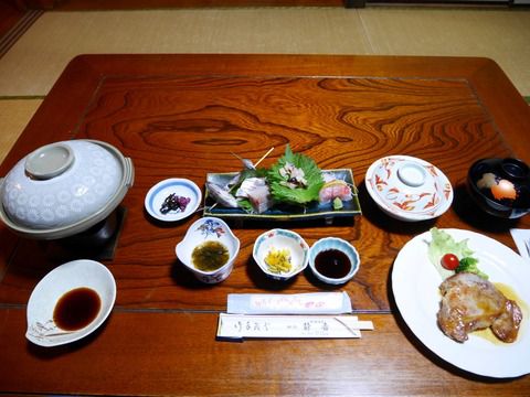 熱海温泉　旅館静香　夕食　③