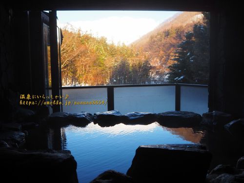水上山荘 ☆ オール5温泉 古代檜風呂の大浴場