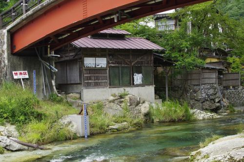 共同浴場 薬師の湯（2019年閉鎖）　真夏の湯西川温泉ツアー2018（3）